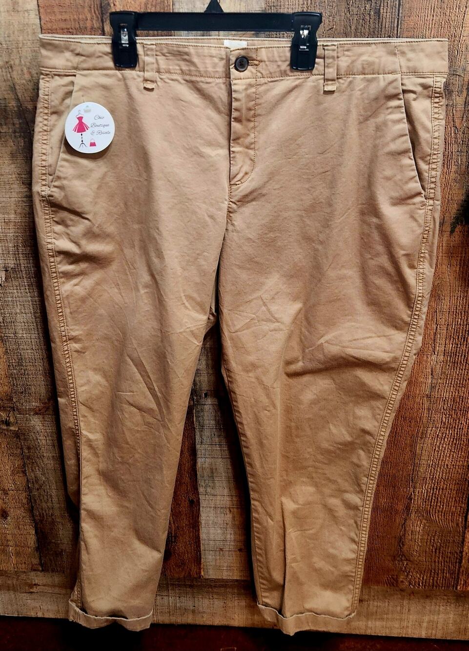 Women's khaki pant